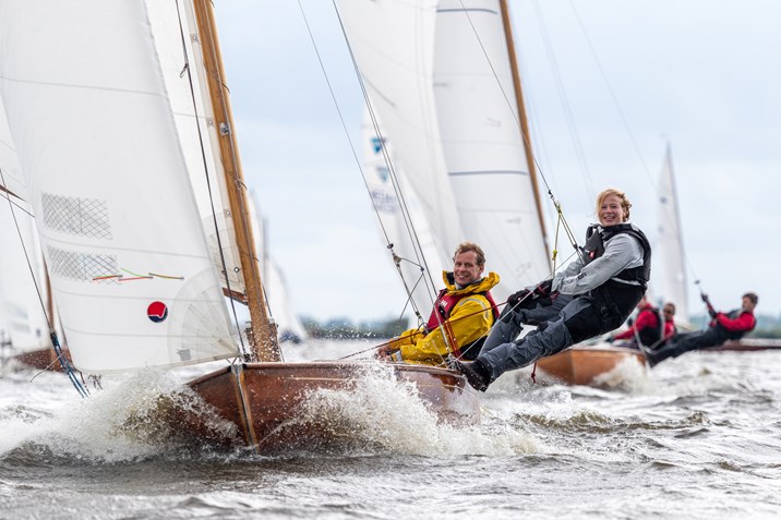 Sneekweek-zeilboot_Klasse-30m2_vrij-te-gebruiken_fotograaf_Eize-Hoekstra